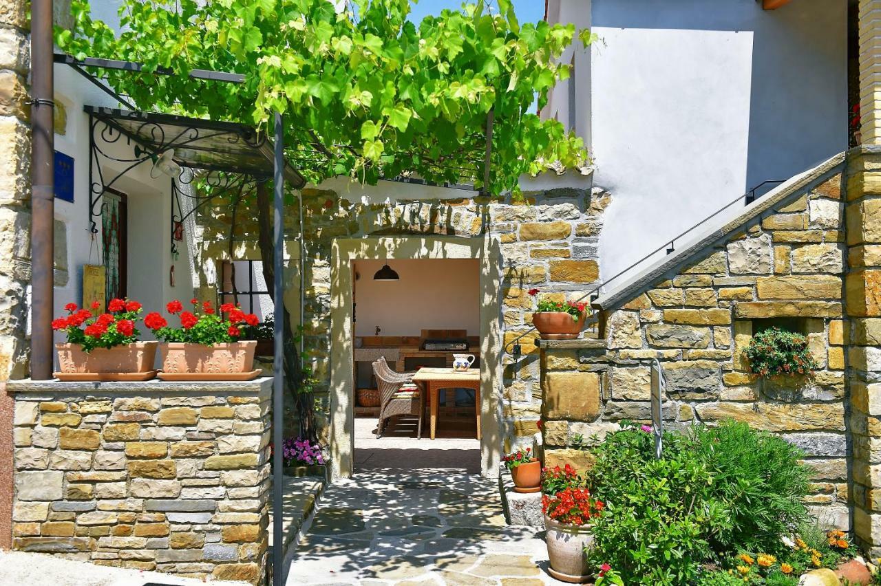 Holiday Home Lori Paz Extérieur photo